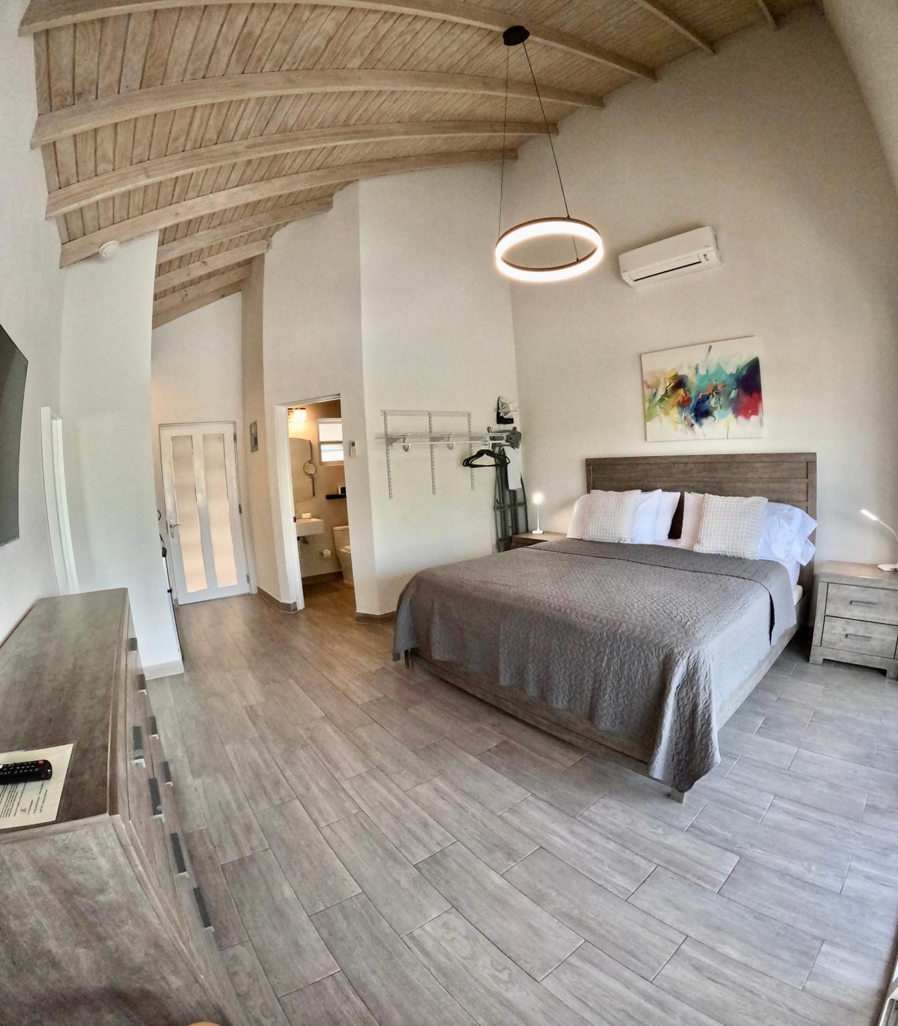 The Moxy Hotell English Harbour Exteriör bild